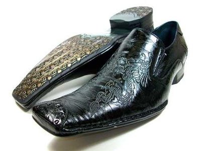 Zapatos negros con punta chata